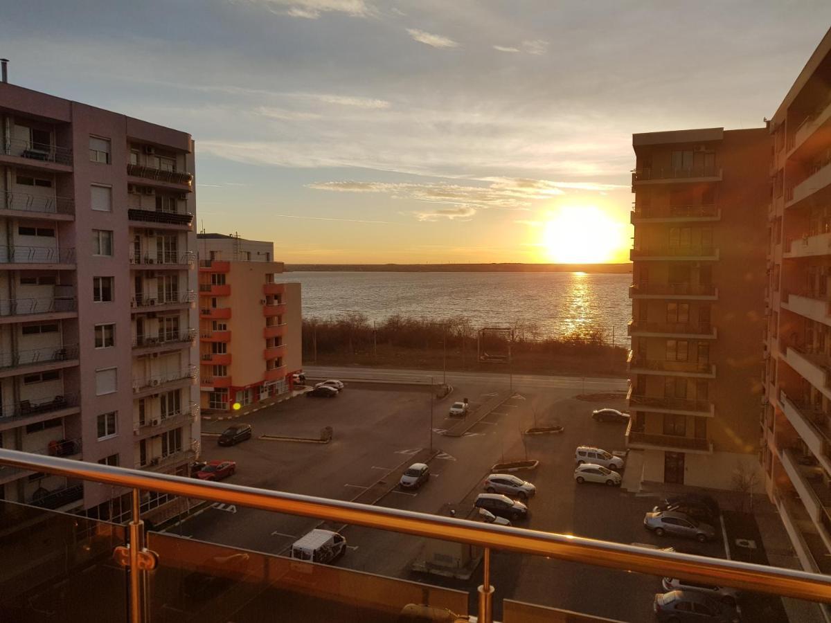 Summerland Beach&Sun Apartments Mamaia Exterior foto